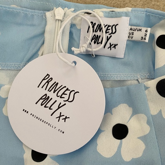 SOLD ON MERC@RI - Picture 3 of 3